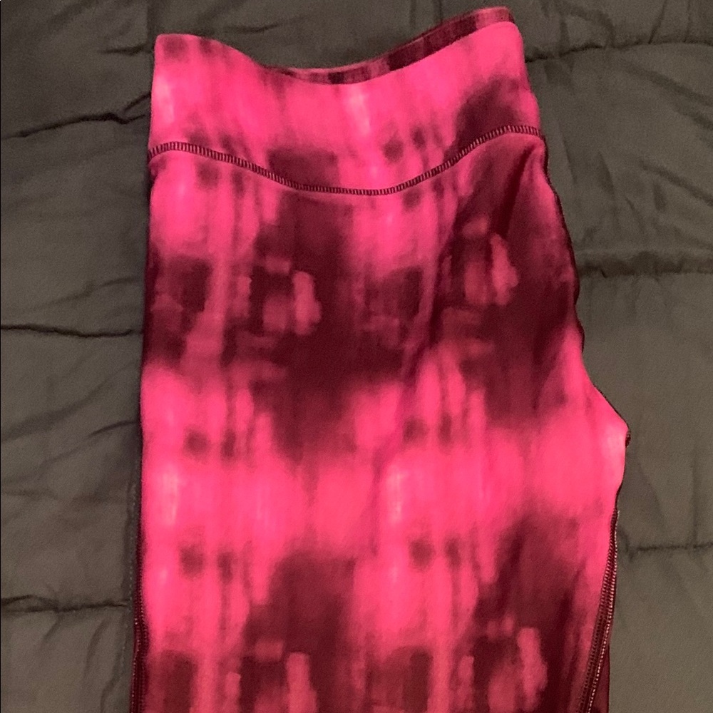 Under Armour compression capri length leggings